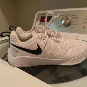 Nike volleyball shoes